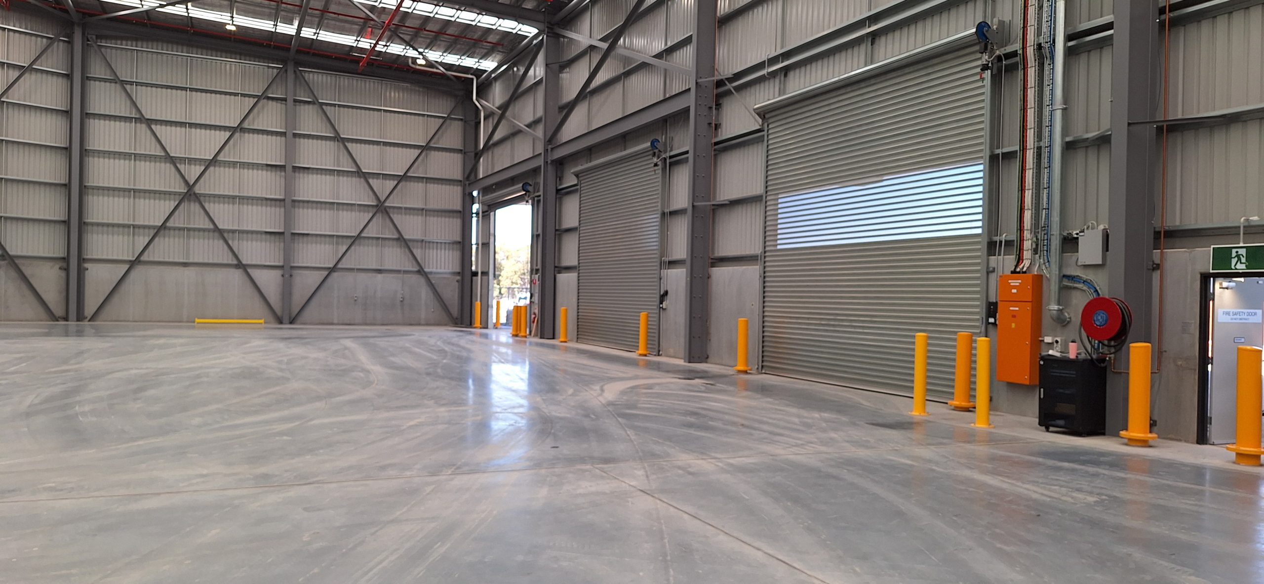 Warehouse by Guard-R with Bollards